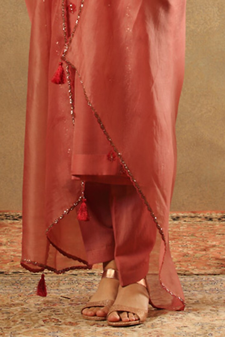 Dusty Blush Pink handwoven Katan Silk Embroidered Kurta Set by Trisvaraa at Pernia's Pop Up Shop