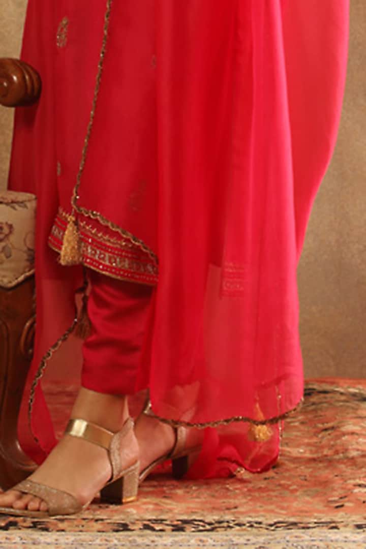 Fuschia Pink Pure Silk Organza Hand Embroidered Kurta Set by Trisvaraa at Pernia's Pop Up Shop