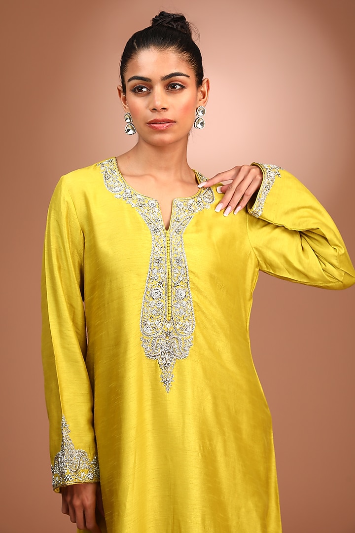 Yellow Raw Silk Dabka Hand Embroidered Kurta Set by Trisvaraa at Pernia's Pop Up Shop