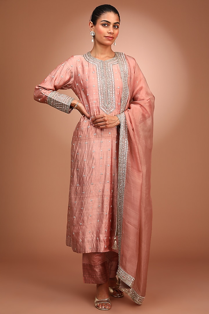 Pink Handwoven Pure Tussar Georgette Hand Embroidered Kurta Set by Trisvaraa at Pernia's Pop Up Shop