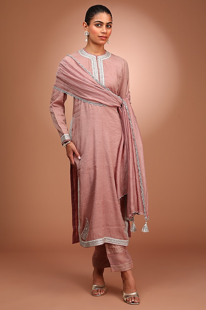 Pink Handwoven Pure Silk Cotton Sequins Hand Embroidered Kurta Set by Trisvaraa at Pernia's Pop Up Shop