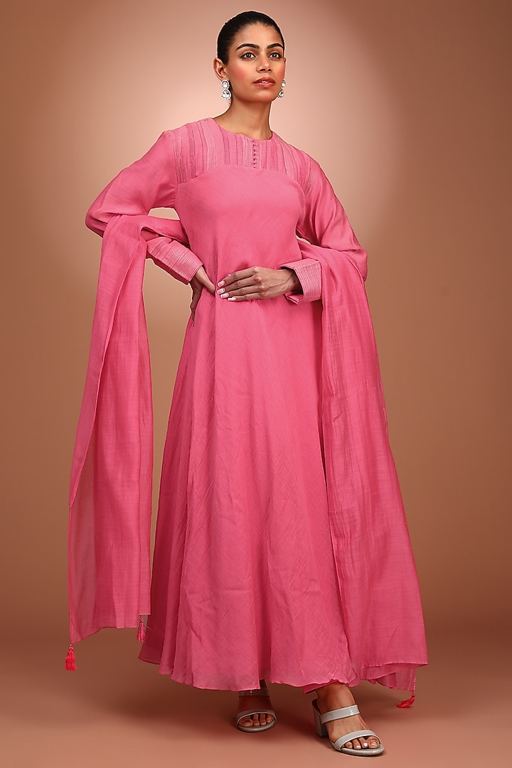 Pink Pure Silk Organza Hand Embroidered Kurta Set by Trisvaraa at Pernia's Pop Up Shop