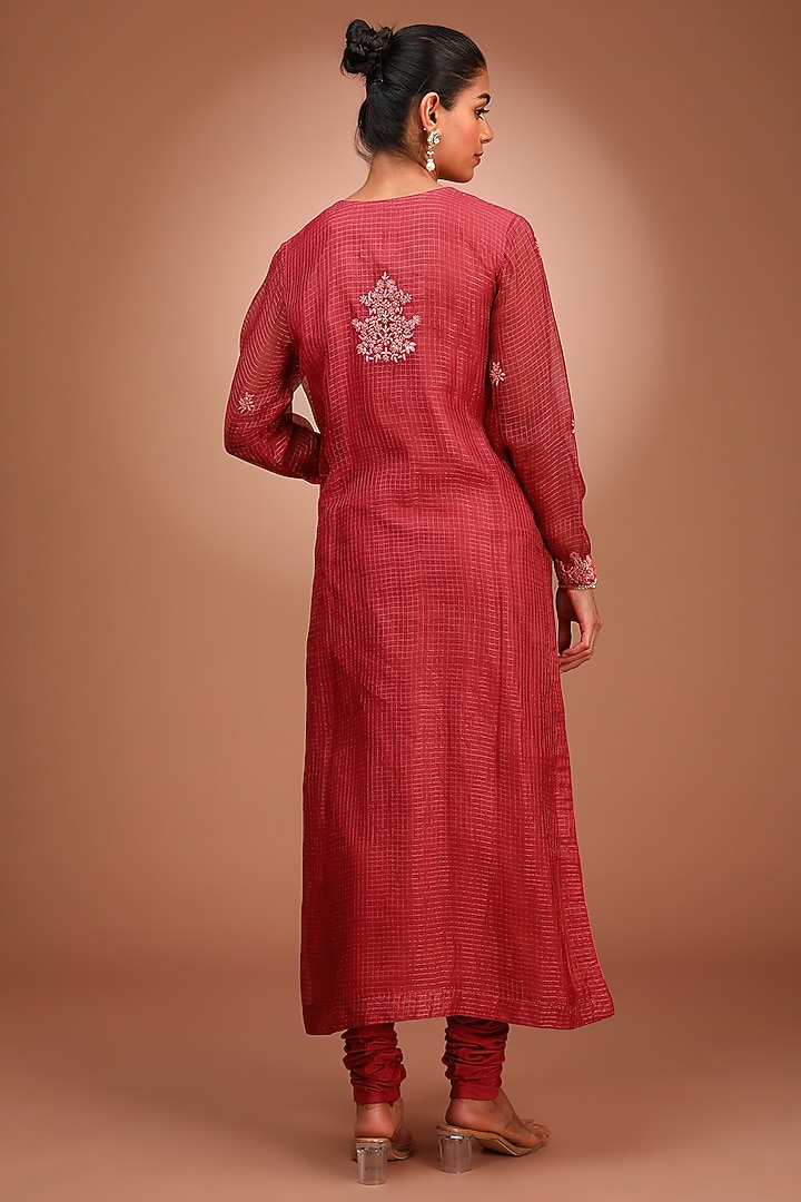 Red Katan Kurta Set by Trisvaraa at Pernia's Pop Up Shop