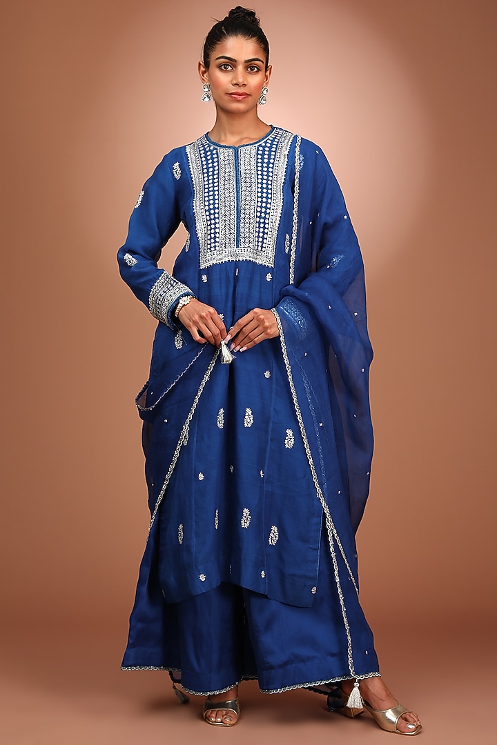 Blue Handwoven Pure Katan Silk Hand Embroidered Kurta Set by Trisvaraa at Pernia's Pop Up Shop