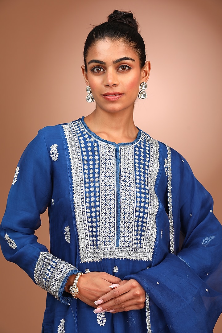 Blue Handwoven Pure Katan Silk Hand Embroidered Kurta Set by Trisvaraa at Pernia's Pop Up Shop