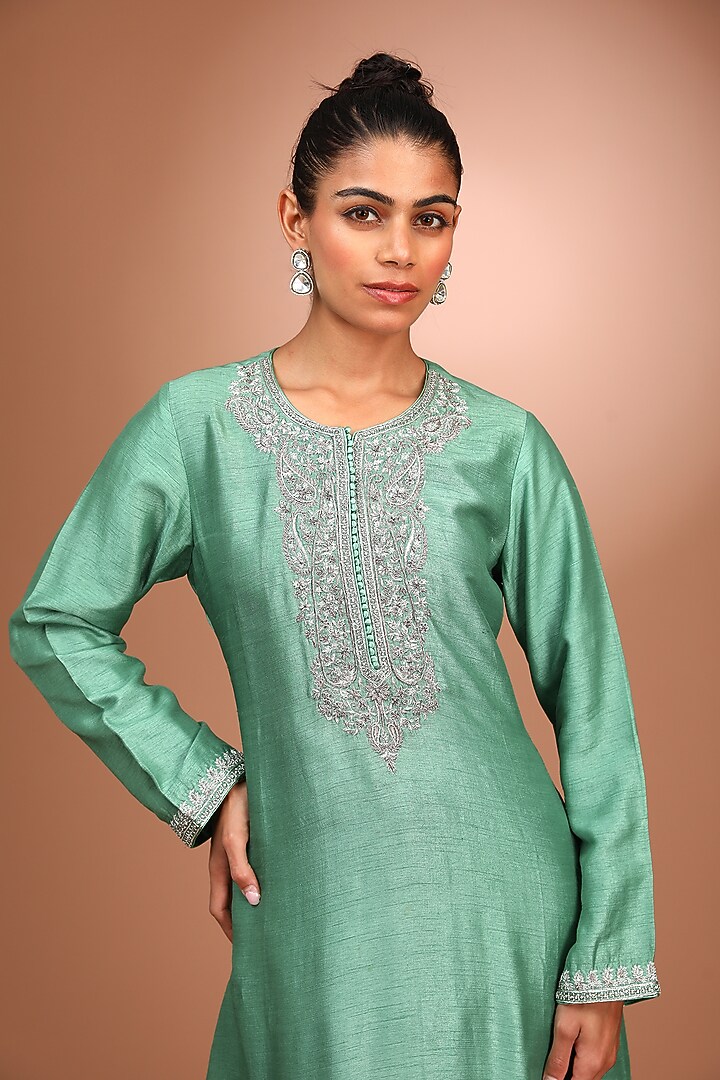 Green Raw Silk Dabka Hand Embroidered Kurta Set by Trisvaraa at Pernia's Pop Up Shop