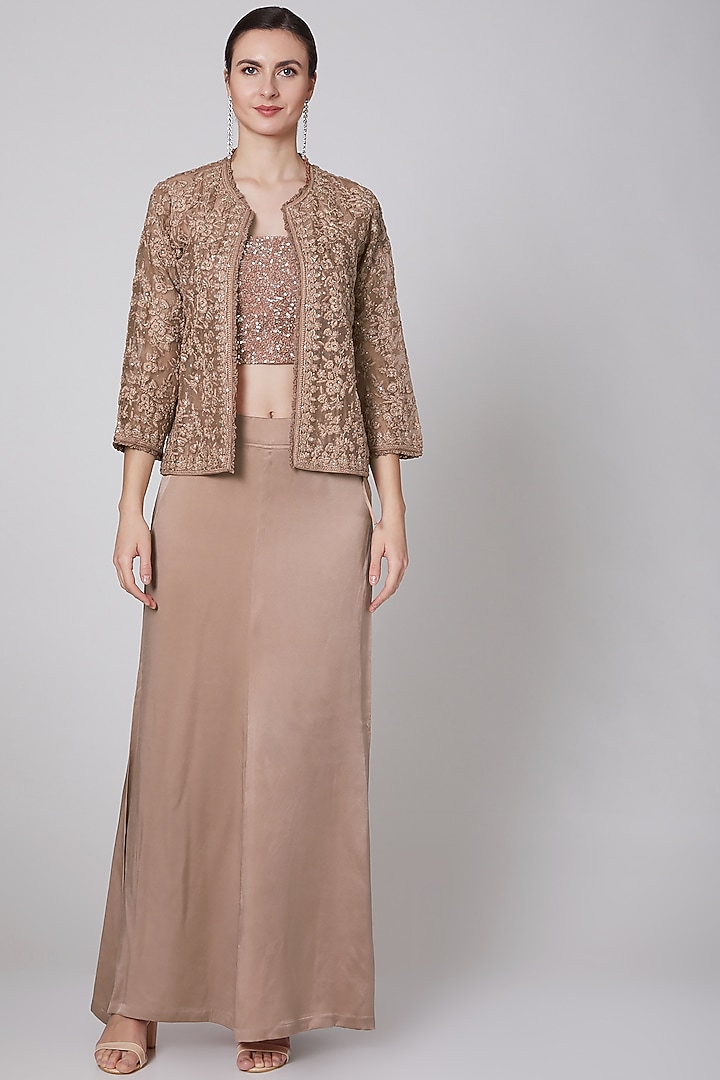 Rose Gold Embroidered Reception Saree Set by Trisvaraa at Pernia's Pop Up Shop