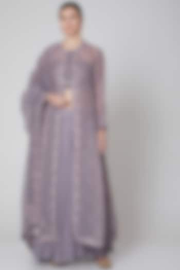 Mauve Embroidered Kurta Set by Trisvaraa at Pernia's Pop Up Shop