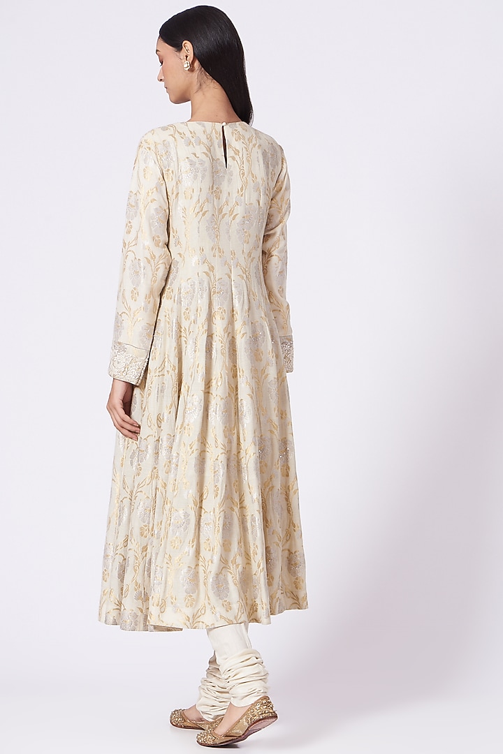 White Zardosi Hand Embroidered Wedding Anarkali Set by Trisvaraa at Pernia's Pop Up Shop