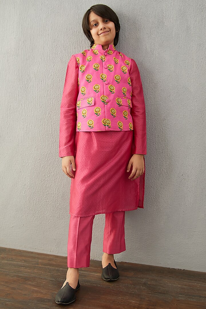 Medium Pink Kurta Set With Bandi Jacket by Torani Kids at Pernia's Pop Up Shop