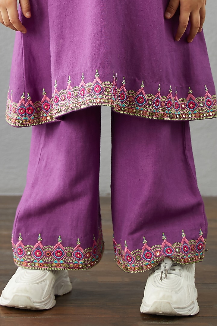 Plum Purple Hand & Machine Embroidered Kurta Set For Girls by Torani Kids at Pernia's Pop Up Shop