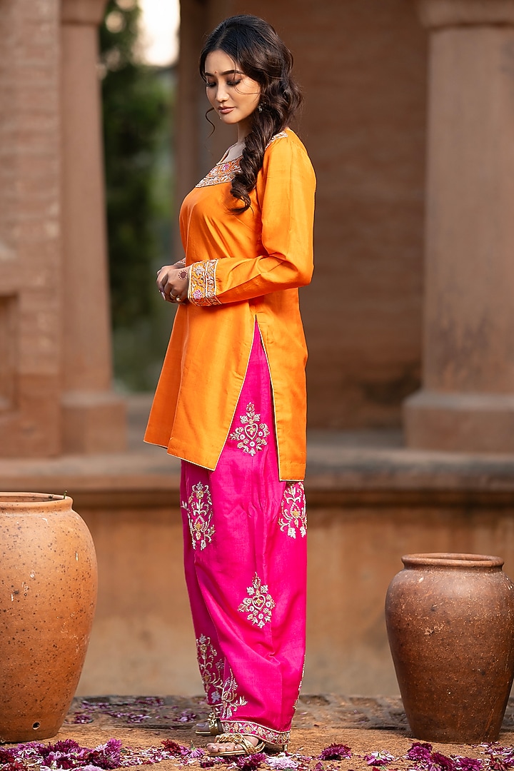 Peony Pink & Cerise Pink Khurkhul Handwoven Silk Dabka Embroidered Kurta Set by 11 Tareng at Pernia's Pop Up Shop