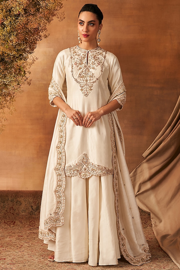 Ivory Handwoven Khurkhul Silk Sequins Embroidered Kurta Set by 11 Tareng at Pernia's Pop Up Shop