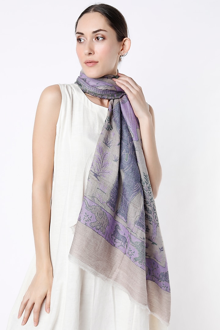 White & Lavender Handwoven Stole by Tromboo