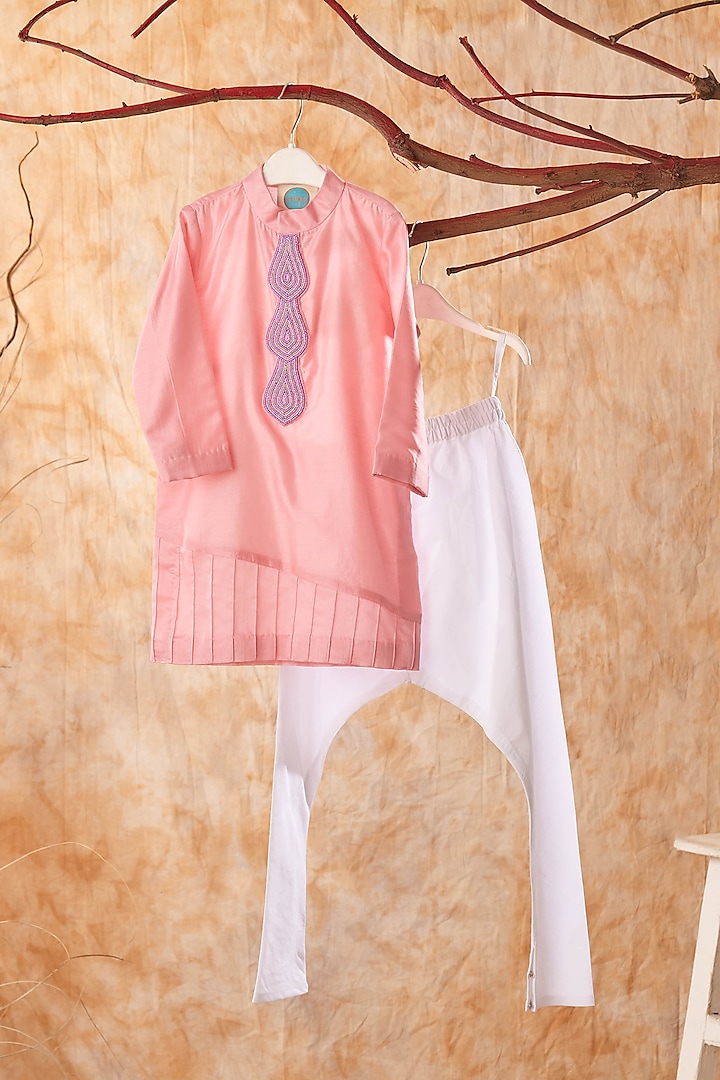 Blush Pink Chanderi Embroidered Kurta Set For Boys by TURQIDZ
