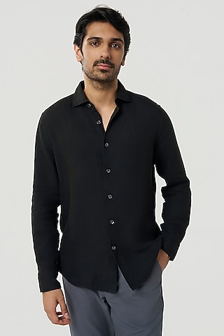 Black Linen Shirt by TERRA LUNA
