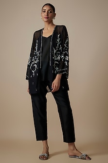 product-color-Black