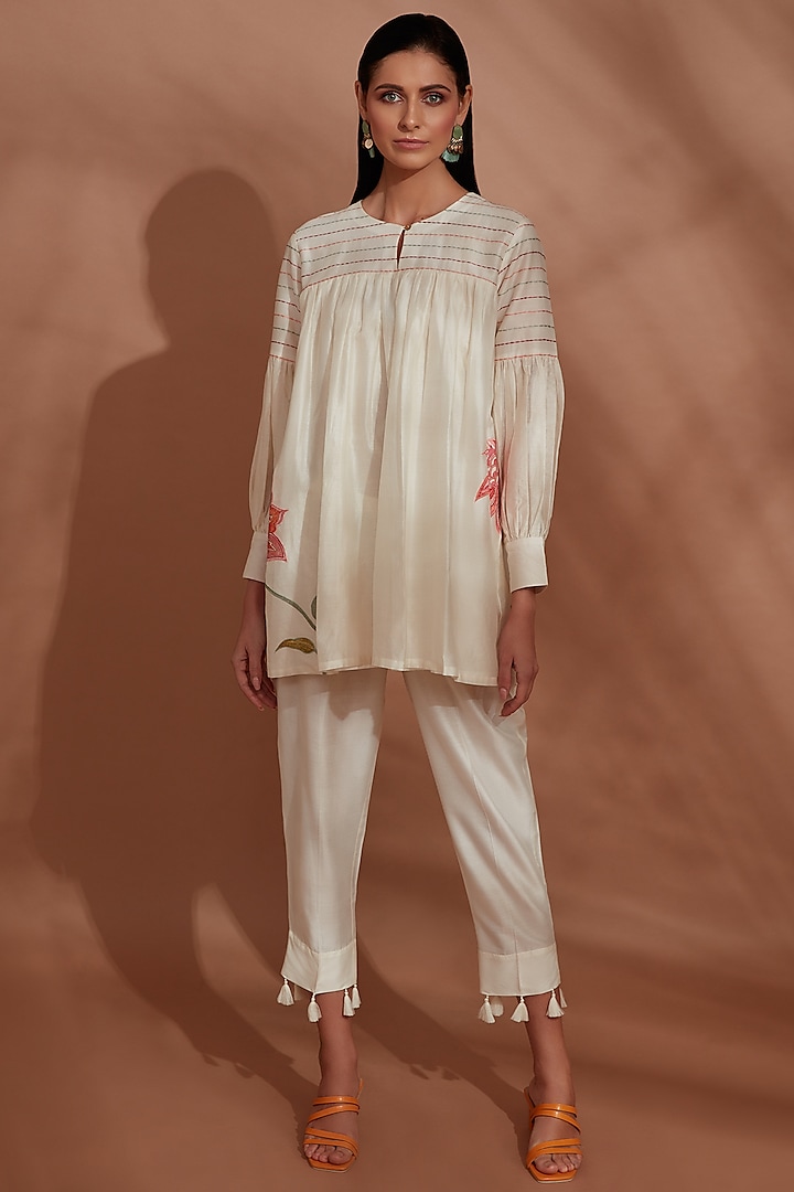 Off White Embroidered Pleated Tunic Set by Trumpet Vine