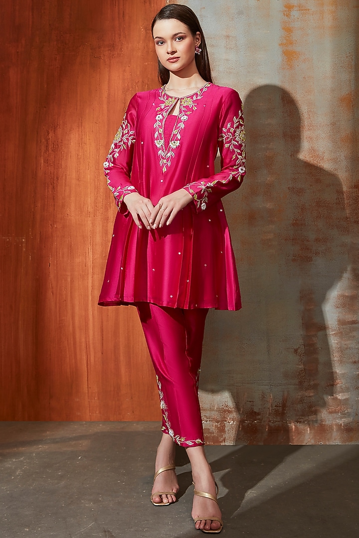 Women Gajri Chanderi Chanderi Zari Kurta Set