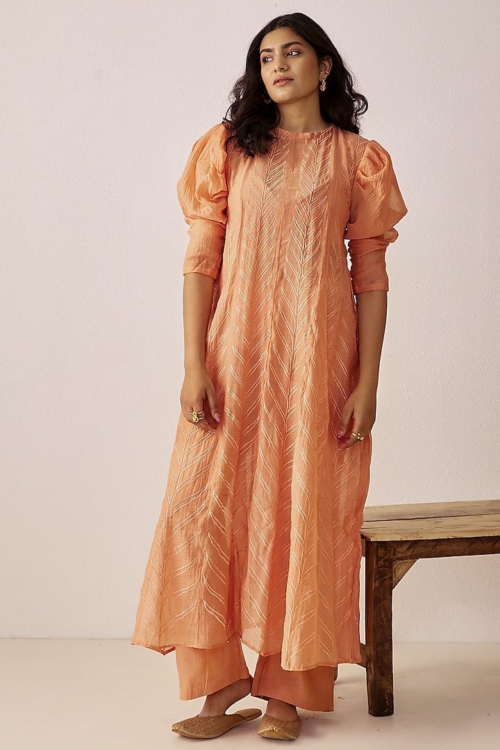 Peach Embroidered Kurta Set by The Right Cut