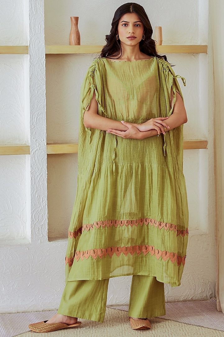 Green Embroidered Kurta Set by The Right Cut