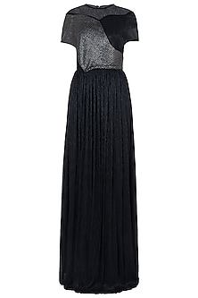 Black embroidered pleated gown available only at Pernia's Pop Up Shop. 2023