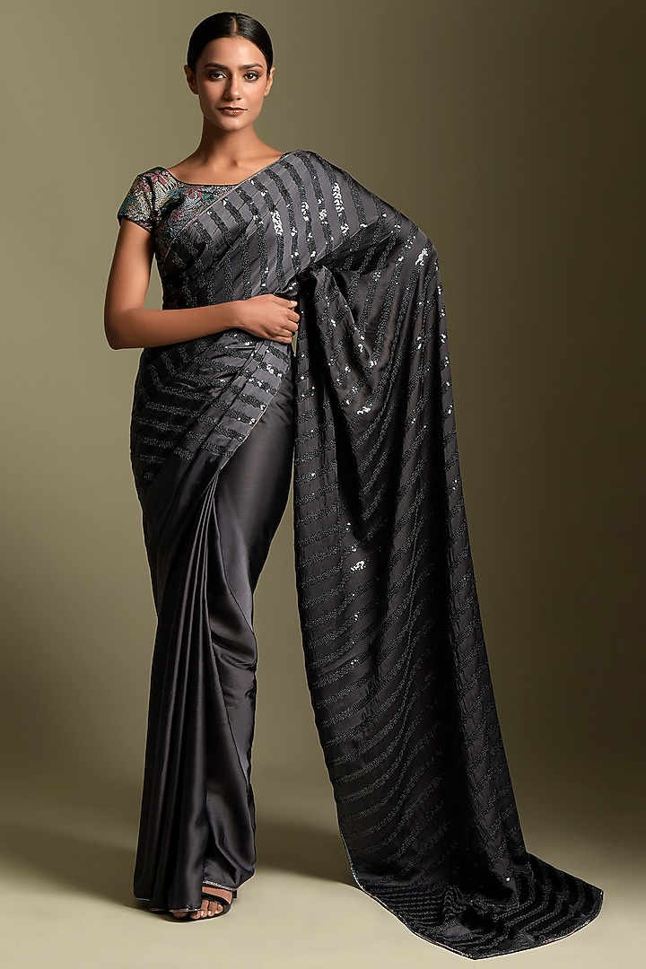 Smocking Grey Embroidered Wedding Saree Set by Two Sisters By Gyans at Pernia's Pop Up Shop