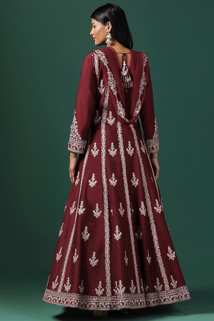 Maroon Georgette Zari & Sequins Work Wedding Anarkali Set by Two Sisters By Gyans at Pernia's Pop Up Shop