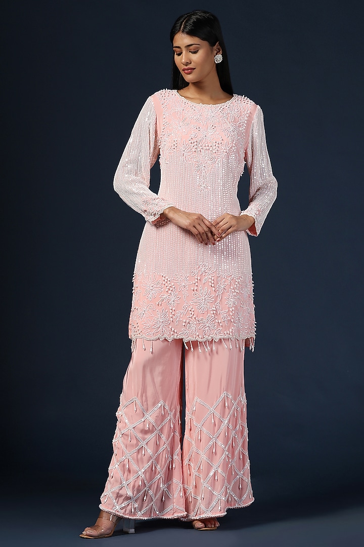 Pink Crepe Sequins Embellished Kurta Set by Two Sisters By Gyans at Pernia's Pop Up Shop