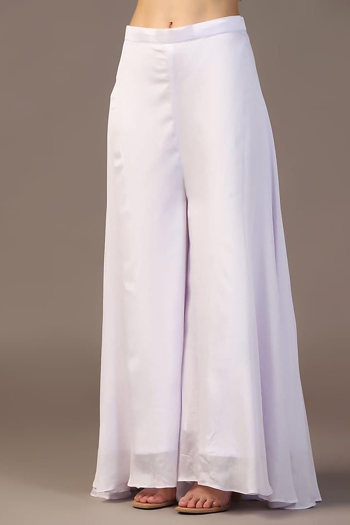 White Georgette Motif Embroidered Kurta Set by Two Sisters By Gyans at Pernia's Pop Up Shop
