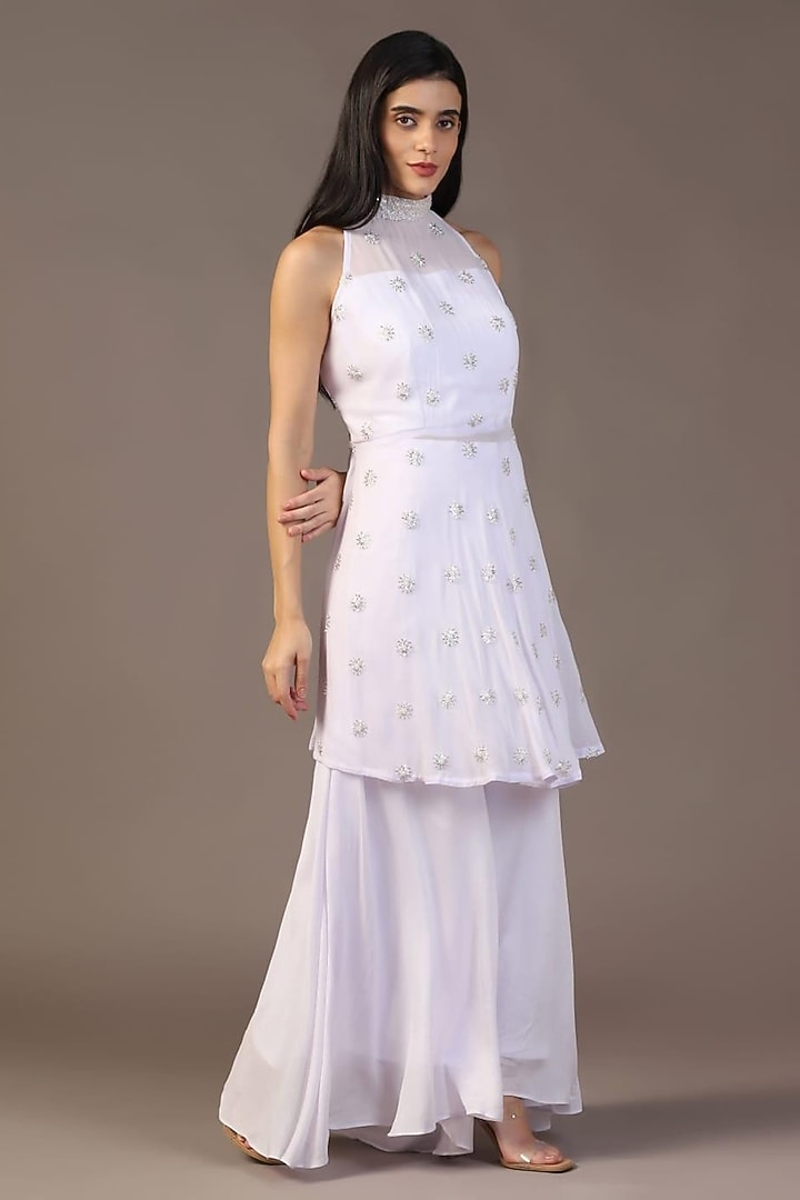 White Georgette Motif Embroidered Kurta Set by Two Sisters By Gyans at Pernia's Pop Up Shop