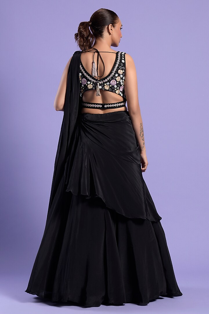 Black Crepe Kalidar Wedding Lehenga Set by Two Sisters By Gyans at Pernia's Pop Up Shop