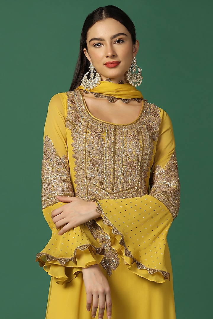 Yellow Georgette Embroidered Kurta Set by Two Sisters By Gyans at Pernia's Pop Up Shop