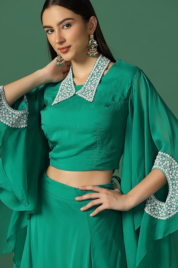 Green Organza Embroidered Cape Set by Two Sisters By Gyans at Pernia's Pop Up Shop
