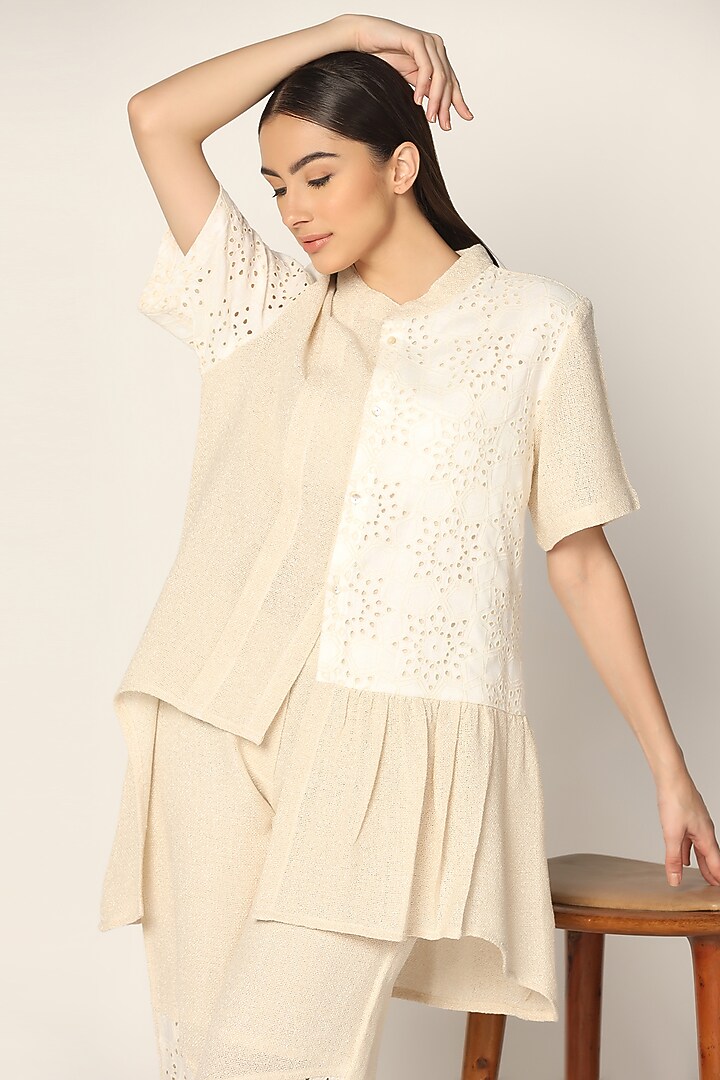Off-White Cotton & Jute Embroidered Co-Ord Set by Two Sisters By Gyans at Pernia's Pop Up Shop