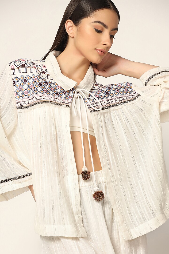 White Cotton Thread Embroidered Co-Ord Set by Two Sisters By Gyans at Pernia's Pop Up Shop
