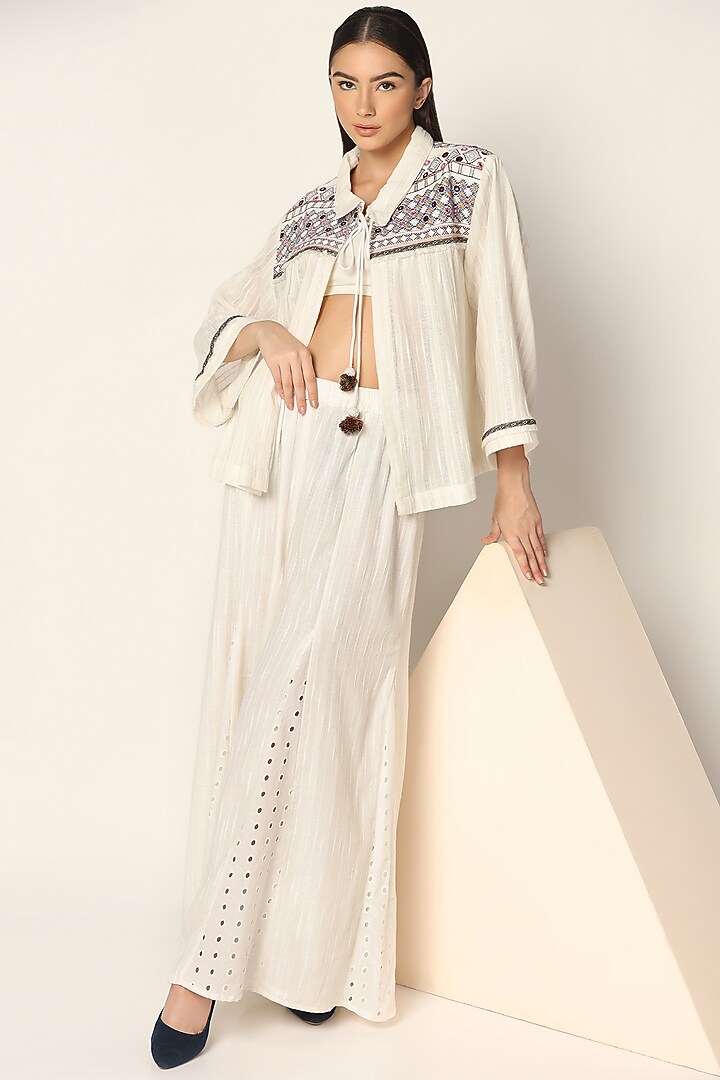 White Cotton Thread Embroidered Co-Ord Set by Two Sisters By Gyans at Pernia's Pop Up Shop