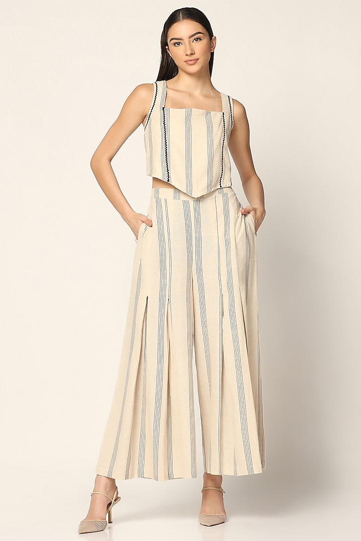 Off-White Cotton Thread Embroidered Pant Set by Two Sisters By Gyans at Pernia's Pop Up Shop