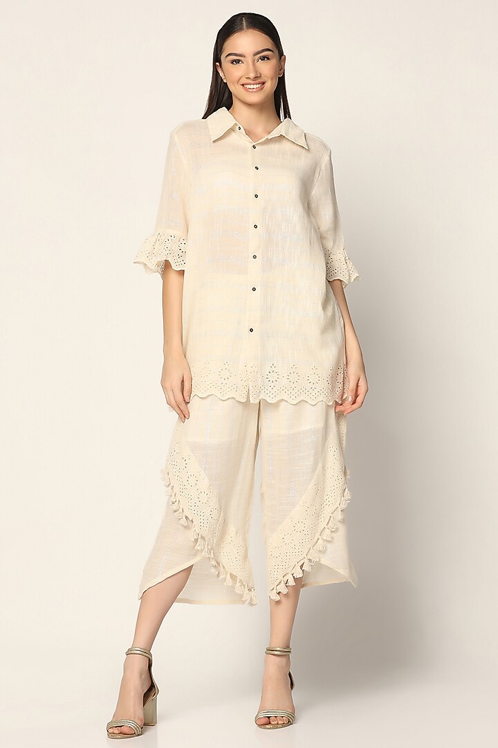 Off-White Cotton Thread Embroidered Co-Ord Set by Two Sisters By Gyans at Pernia's Pop Up Shop