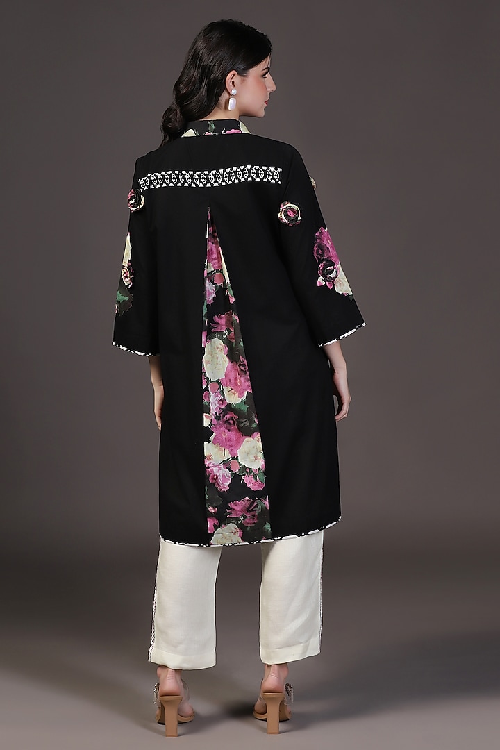 Black Cotton Voile Floral Printed & Embroidered Kurta Set by Two Sisters By Gyans at Pernia's Pop Up Shop