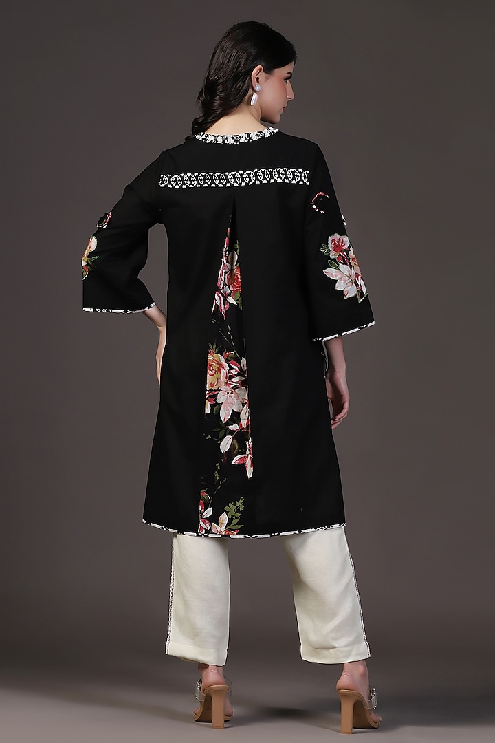 Black Cotton Voile Floral Printed & Embroidered Kurta Set by Two Sisters By Gyans at Pernia's Pop Up Shop