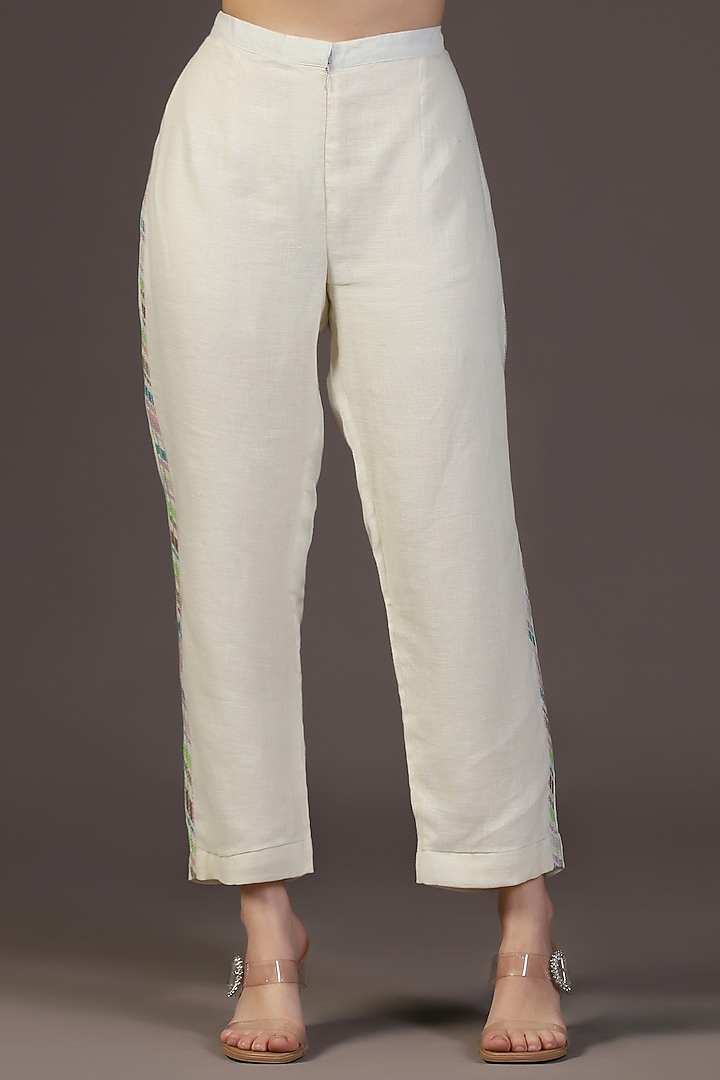 White Cotton Voile Floral Printed & Embroidered Kurta Set by Two Sisters By Gyans at Pernia's Pop Up Shop
