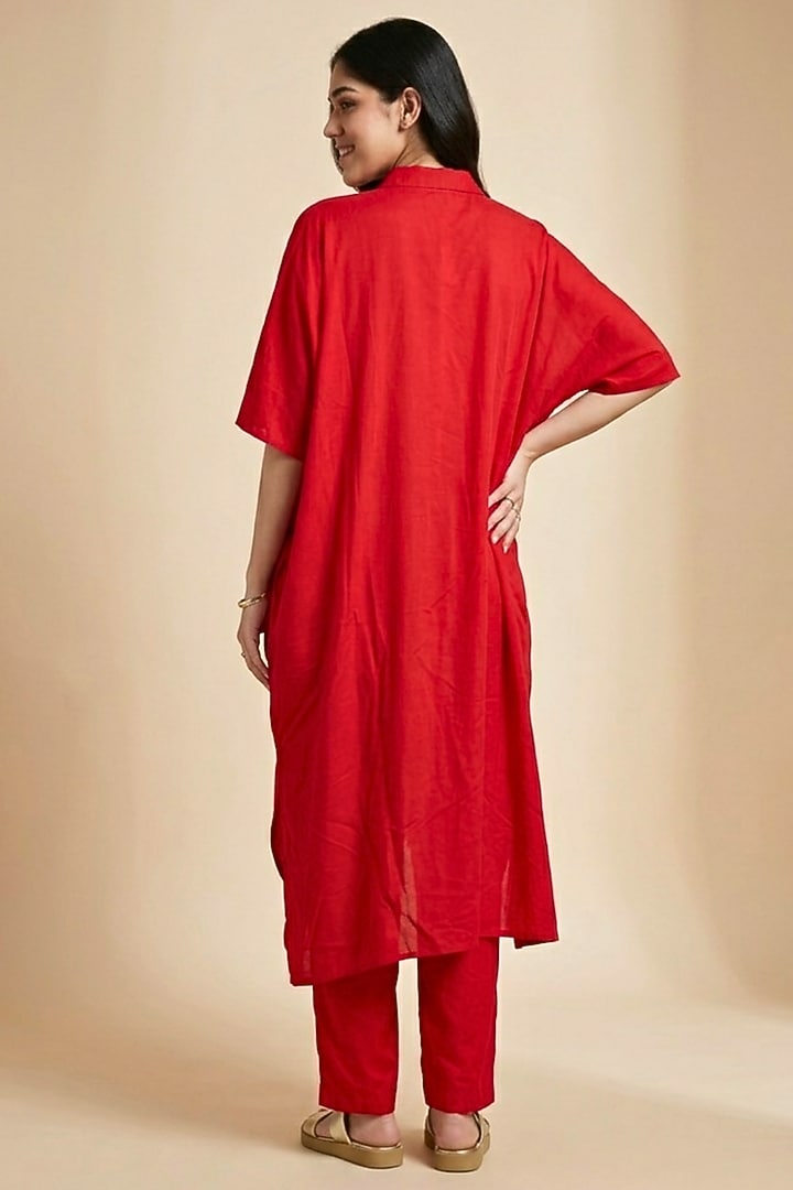 Red Premium Silk Kaftan-Style Kurta Set by Two Sisters By Gyans at Pernia's Pop Up Shop