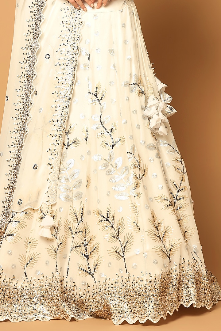White Georgette Hand Embroidered Wedding Lehenga Set by Two Sisters By Gyans at Pernia's Pop Up Shop
