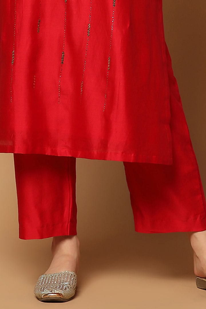 Red Cotton Chanderi Embroidered Kurta Set by Two Sisters By Gyans at Pernia's Pop Up Shop