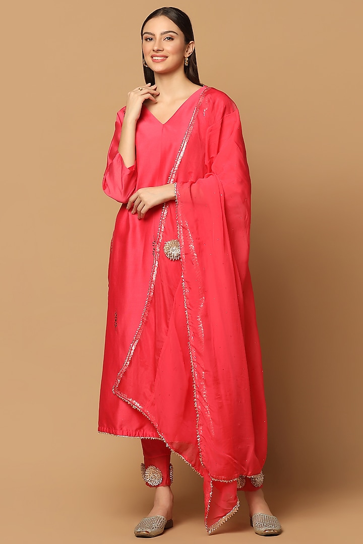 Pink Cotton Chanderi Embroidered Kurta Set by Two Sisters By Gyans