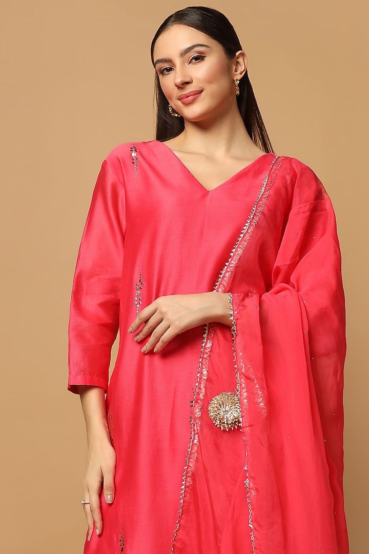 Pink Cotton Chanderi Embroidered Kurta Set by Two Sisters By Gyans at Pernia's Pop Up Shop