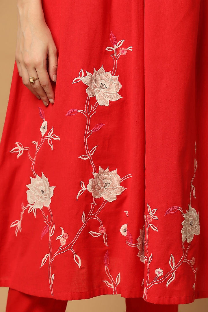 Red Cotton Thread Embroidered A-Line Kurta Set by Two Sisters By Gyans at Pernia's Pop Up Shop