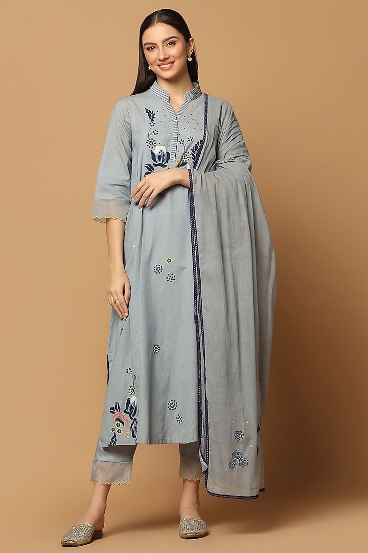 Grey Cotton Thread Embroidered A-Line Kurta Set by Two Sisters By Gyans at Pernia's Pop Up Shop