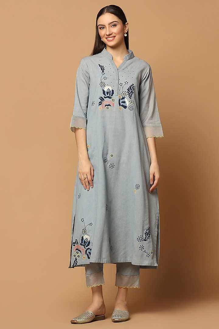 Grey Cotton Thread Embroidered A-Line Kurta Set by Two Sisters By Gyans at Pernia's Pop Up Shop